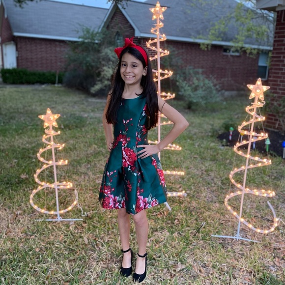 Beautiful new floral dress for girls from The Children’s Place. Size 10. - Picture 6 of 8